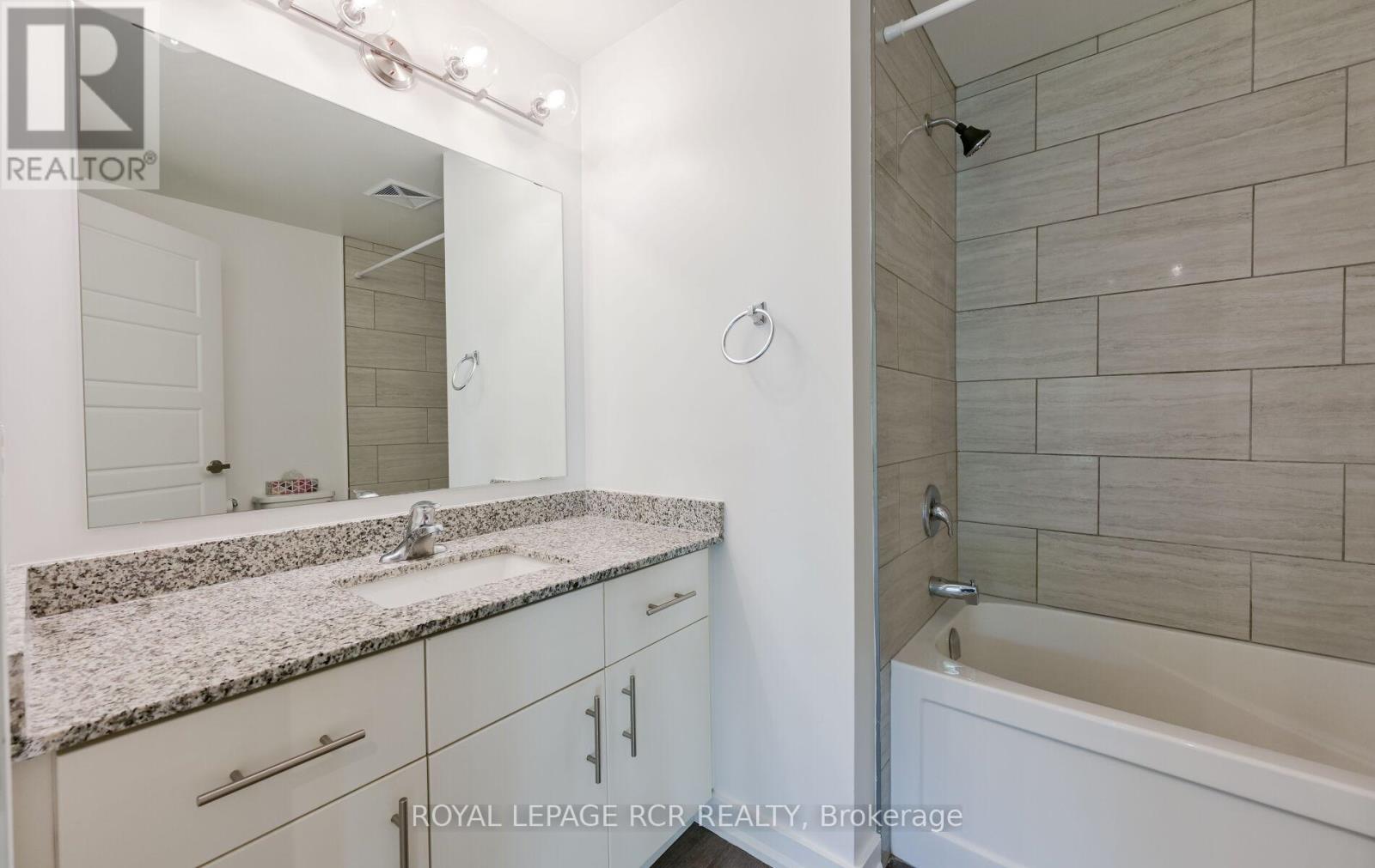 #LL02 25 KAY CRESCENT - 20