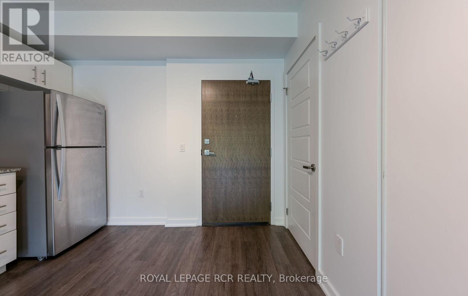 #LL02 25 KAY CRESCENT - 4