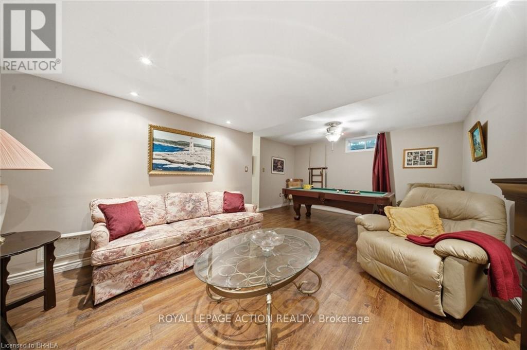 67 DELONG DRIVE - 28