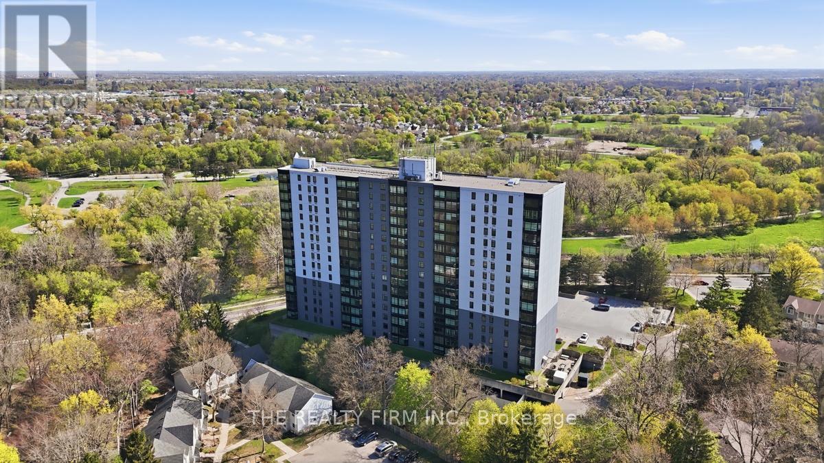 #1210 45 POND MILLS ROAD - 38
