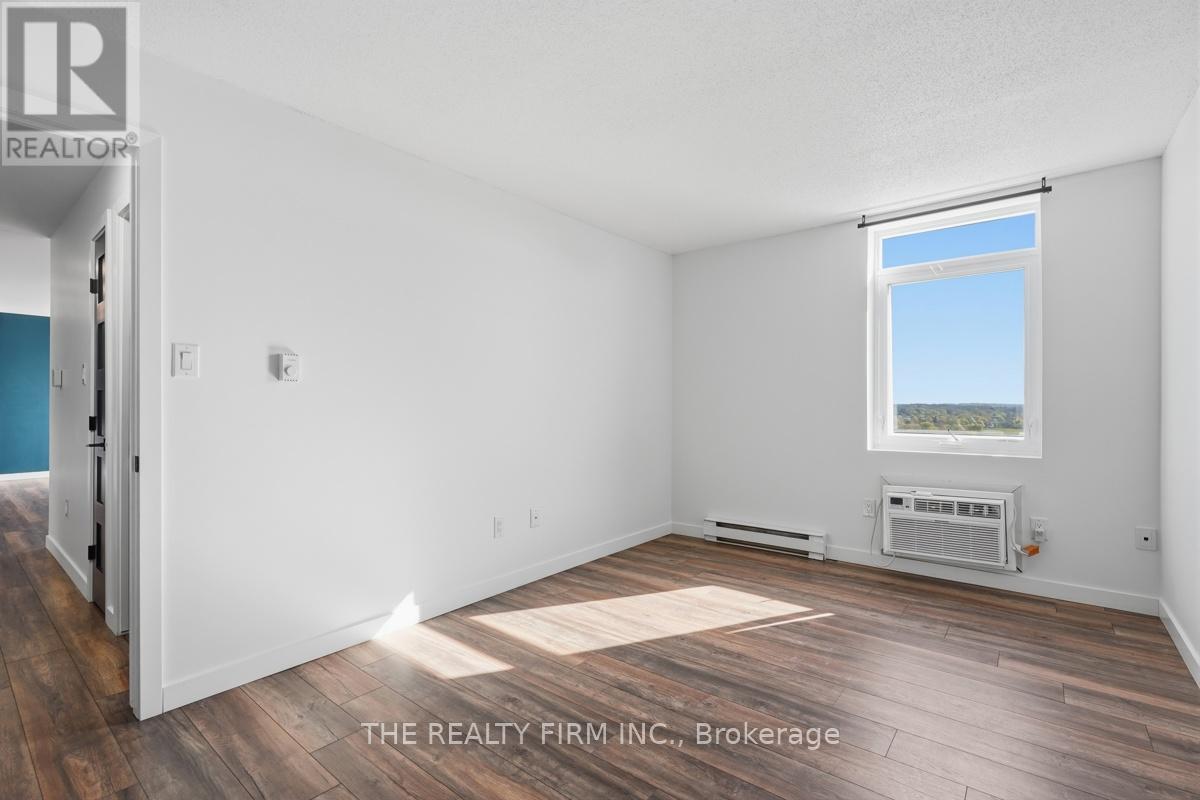 #1210 45 POND MILLS ROAD - 26