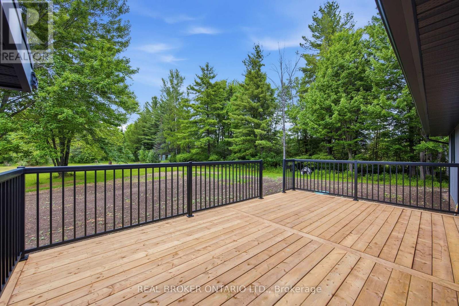 3 Bed, 2 Bath House for Sale in Ottawa – 2627 DONNELLY DRIVE, Ottawa – MLS# X13475524 - Image 98