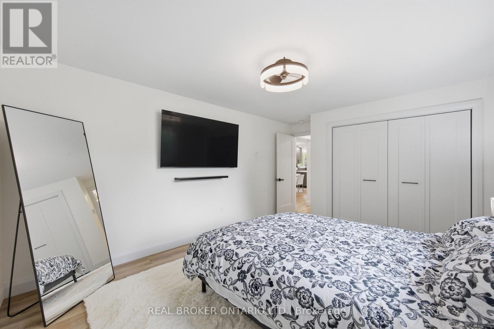 3 Bed, 2 Bath House for Sale in Ottawa – 2627 DONNELLY DRIVE, Ottawa – MLS# X13475524 - Image 49