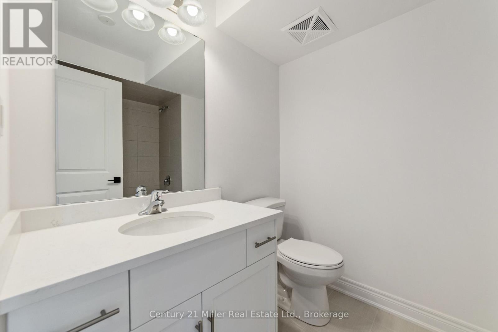 #42 2140 TRAFALGAR ROAD - 18