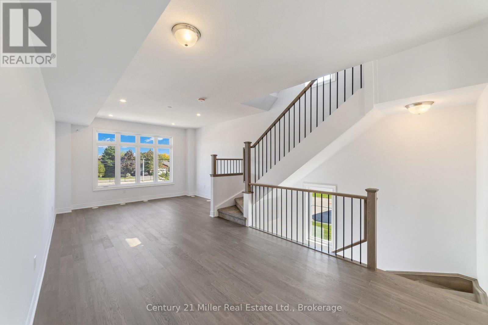 #42 2140 TRAFALGAR ROAD - 13