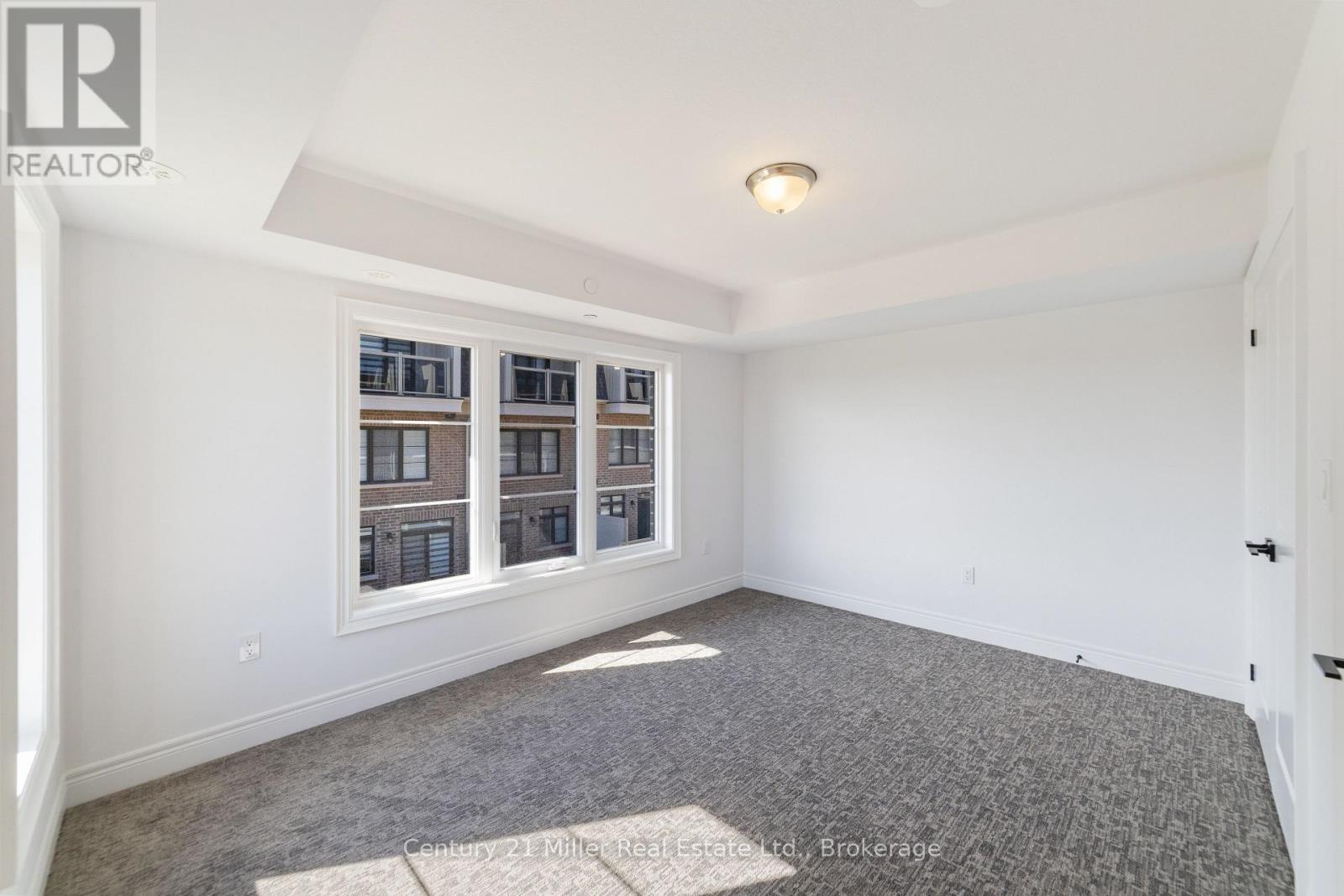 #42 2140 TRAFALGAR ROAD - 21