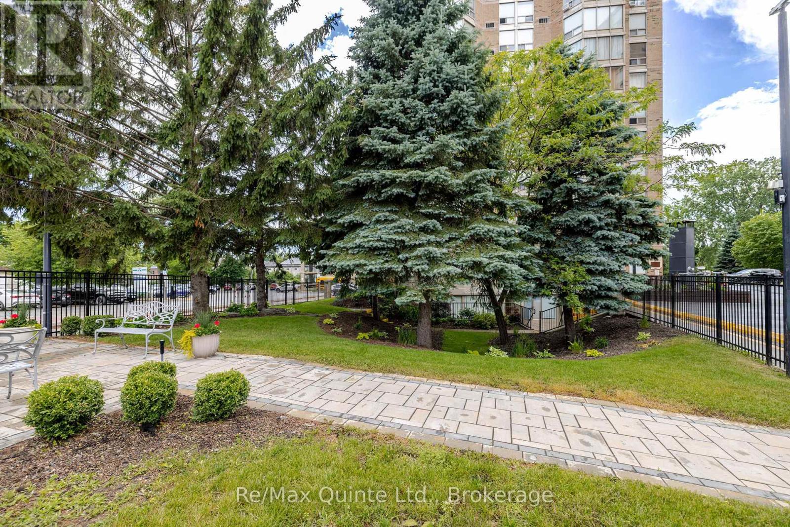 #604 350 FRONT STREET - 16