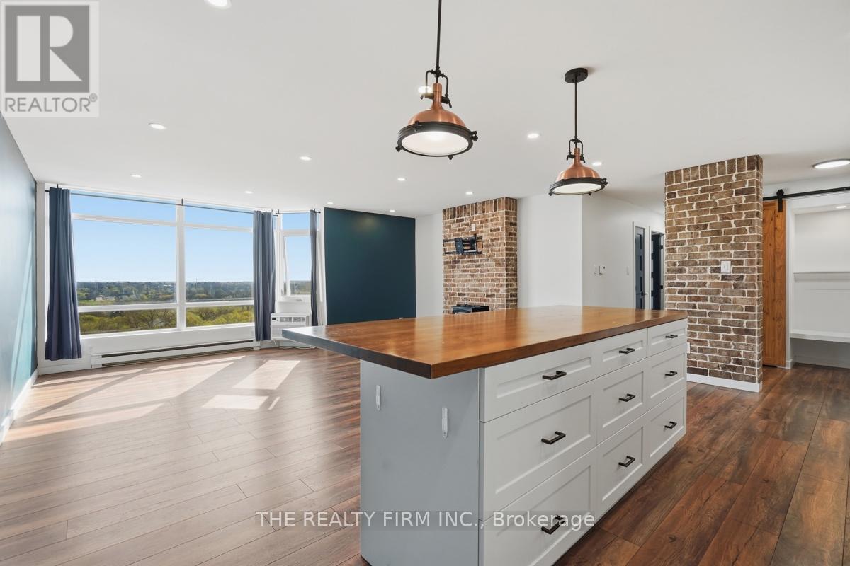 #1210 45 POND MILLS ROAD - 18
