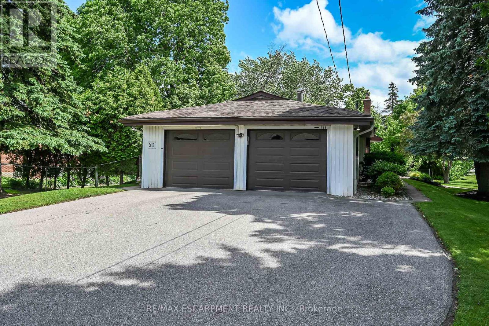 511 FIDDLERS GREEN ROAD - 3
