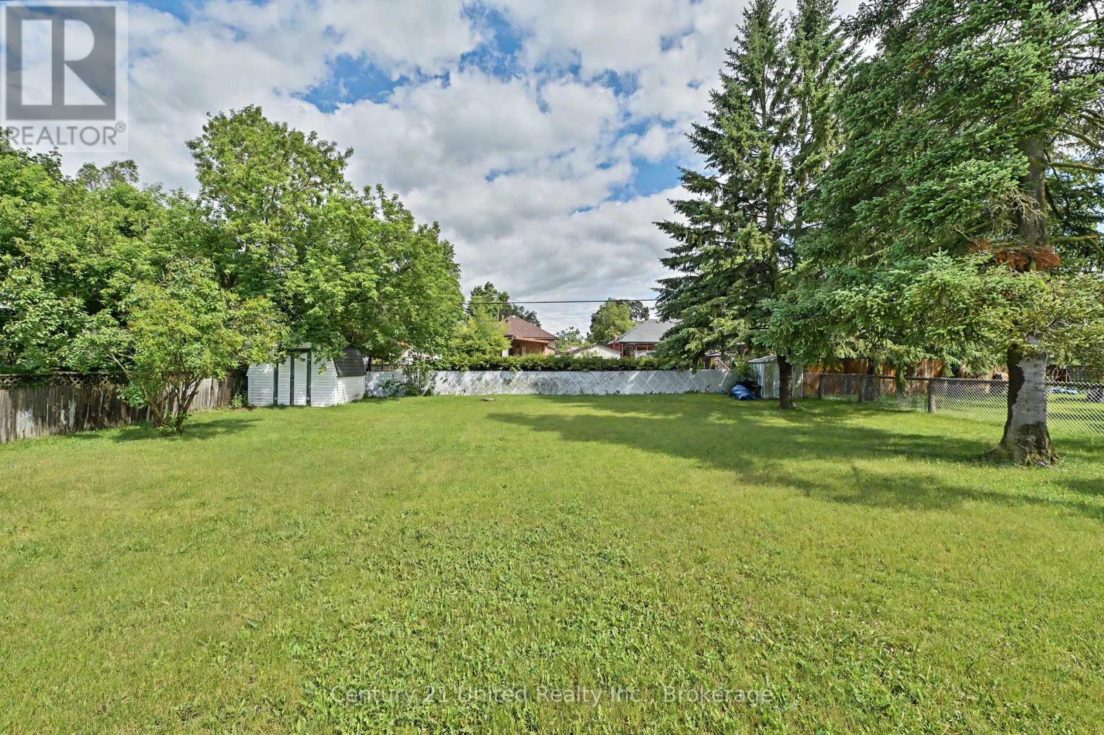260 MCKELLAR STREET - 22