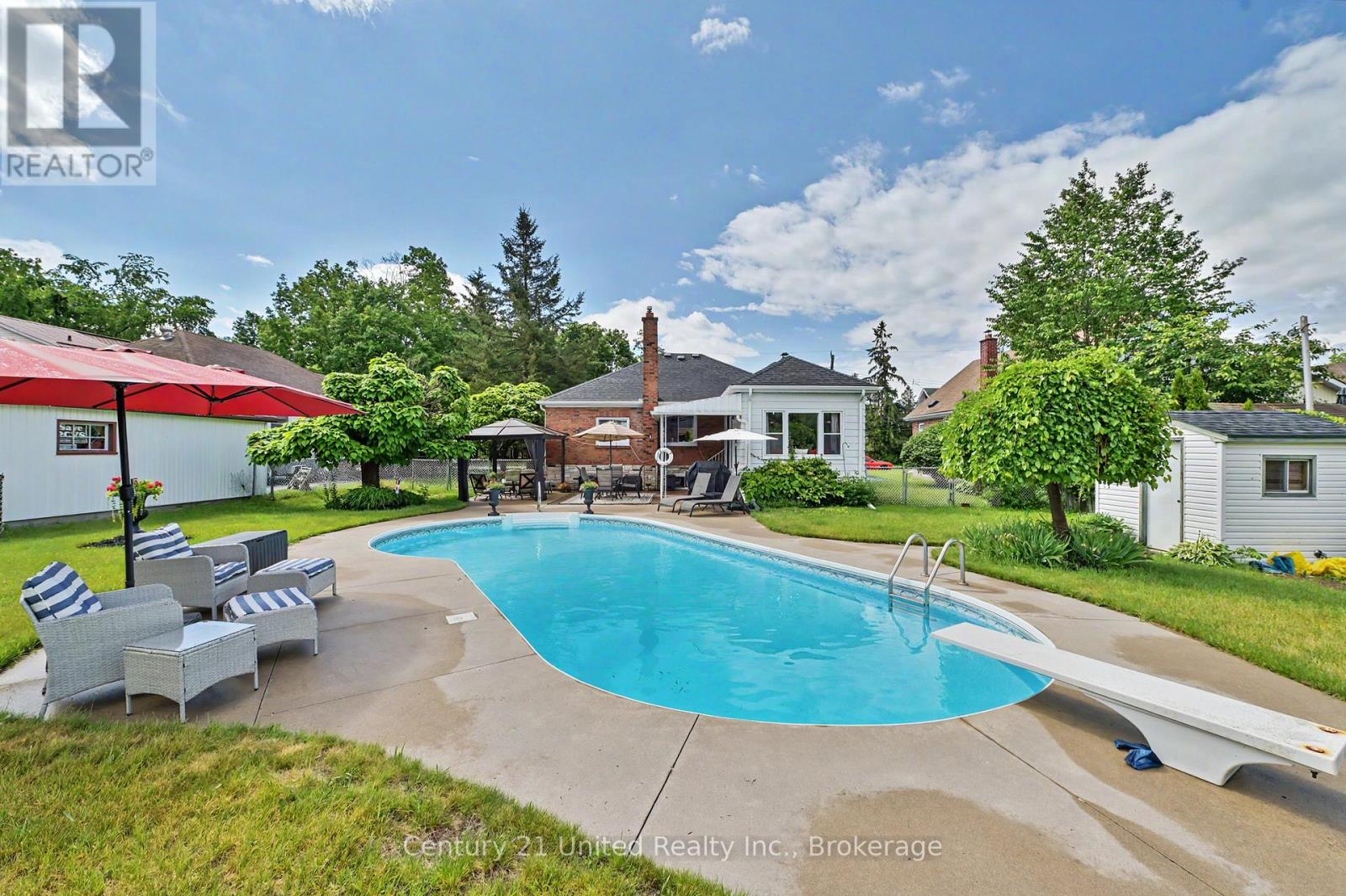 260 MCKELLAR STREET - 21