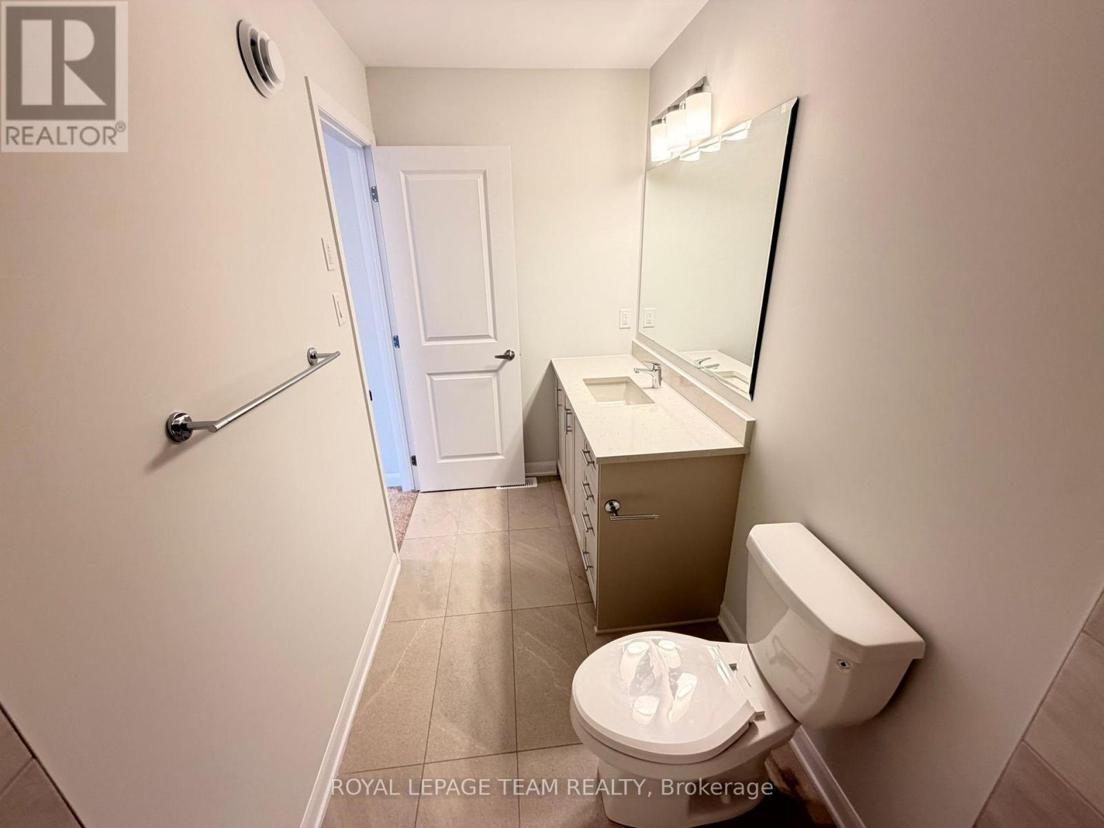 2 Bed, 2 Bath House for Rent in Ottawa – 377 BANKSIDE WAY, Ottawa – MLS# X13475552 - Image 34