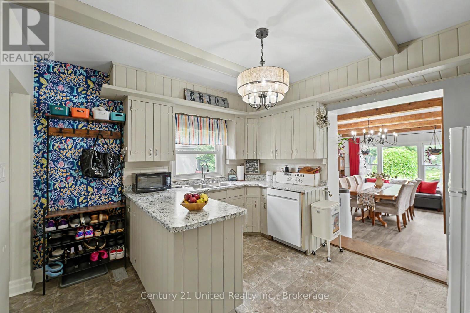 260 MCKELLAR STREET - 9