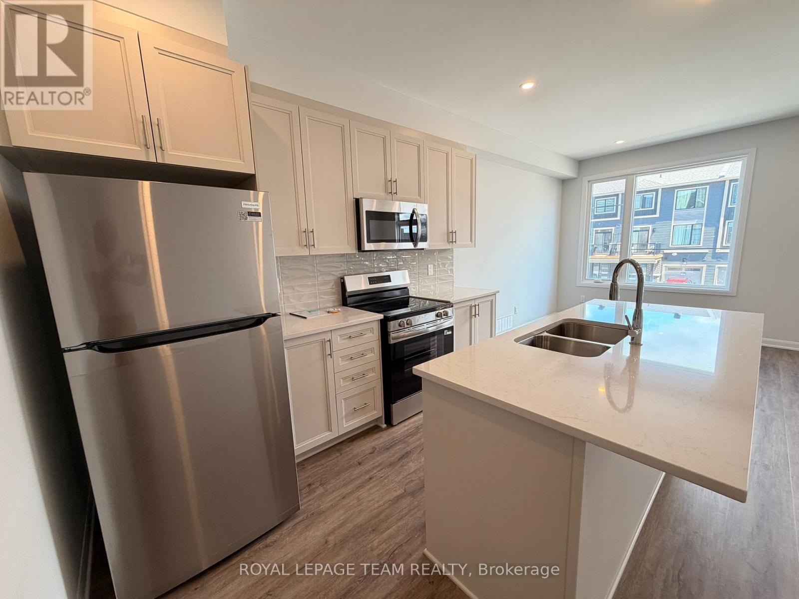 2 Bed, 2 Bath House for Rent in Ottawa – 377 BANKSIDE WAY, Ottawa – MLS# X13475552 - Image 36
