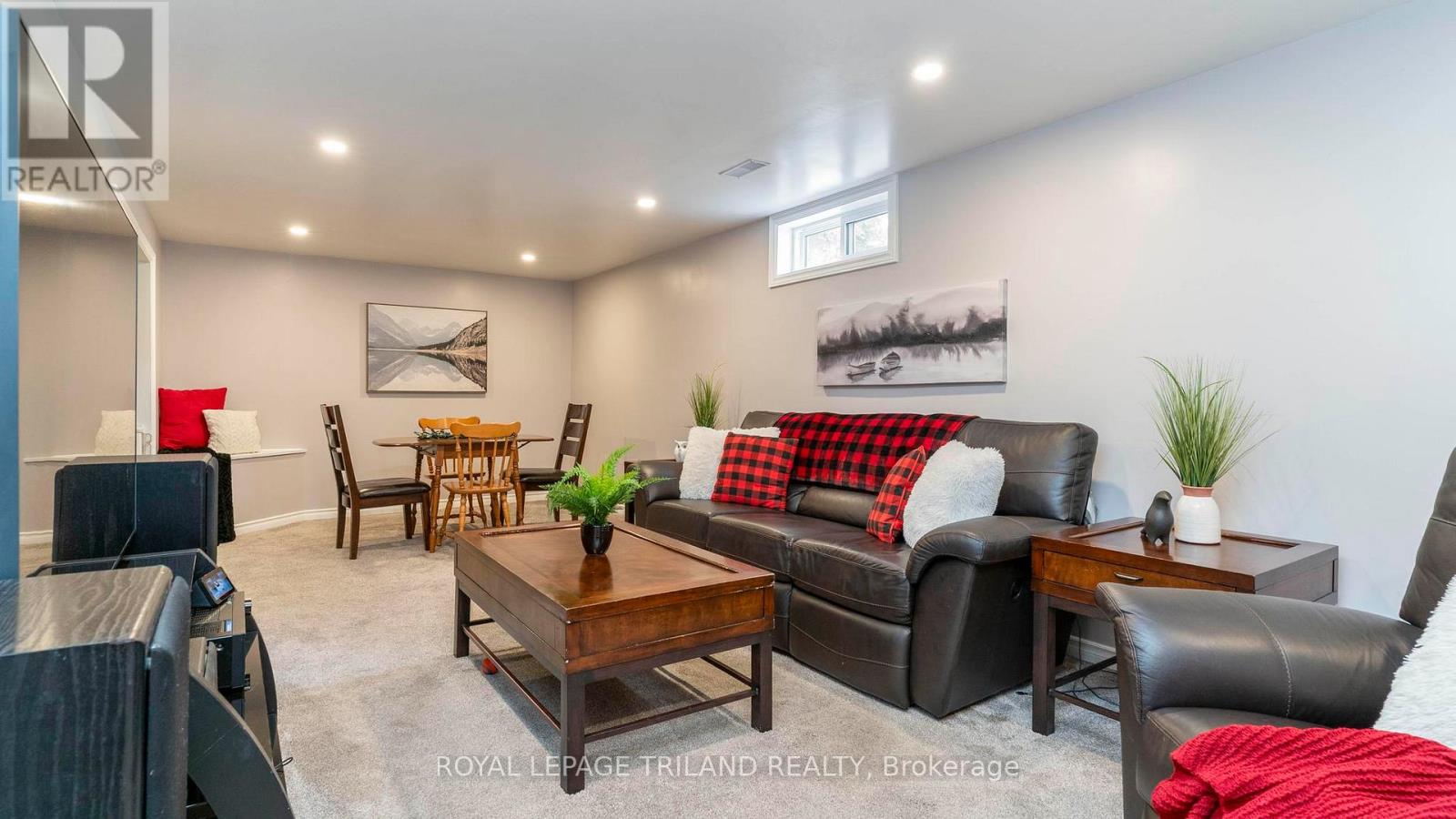 27 PATIENCE CRESCENT - 27