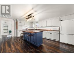 13965 Loyalist Parkway, Prince Edward County, ON K0K2T0 Photo 11