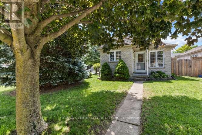 463 EXMOUTH CIRCLE - 1