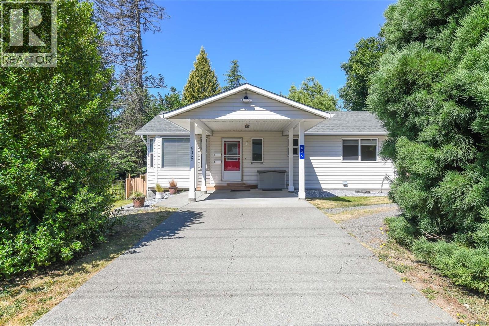 635 Pritchard Rd - 1