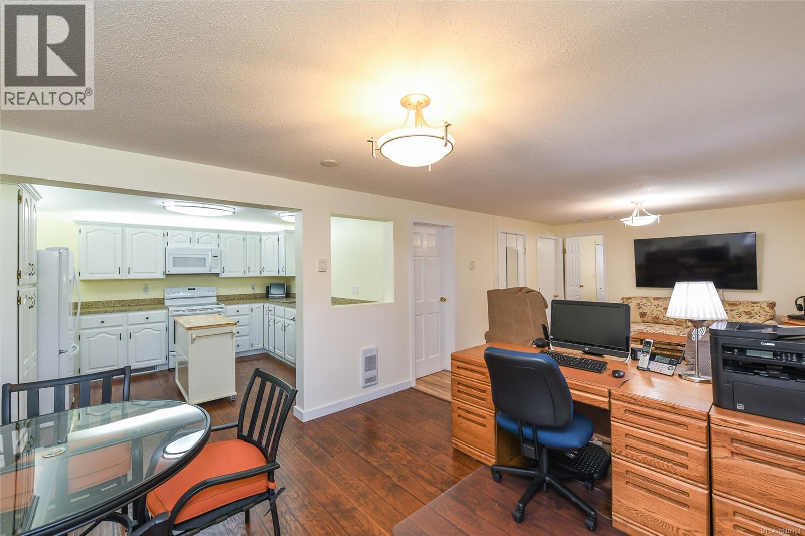 635 Pritchard Rd - 13