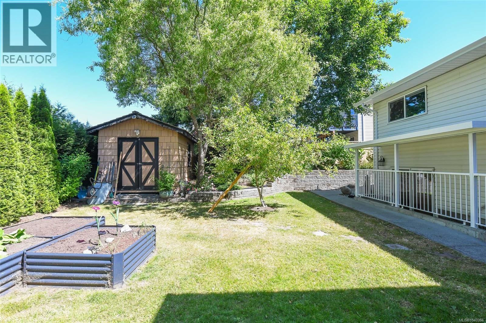 635 Pritchard Rd - 2