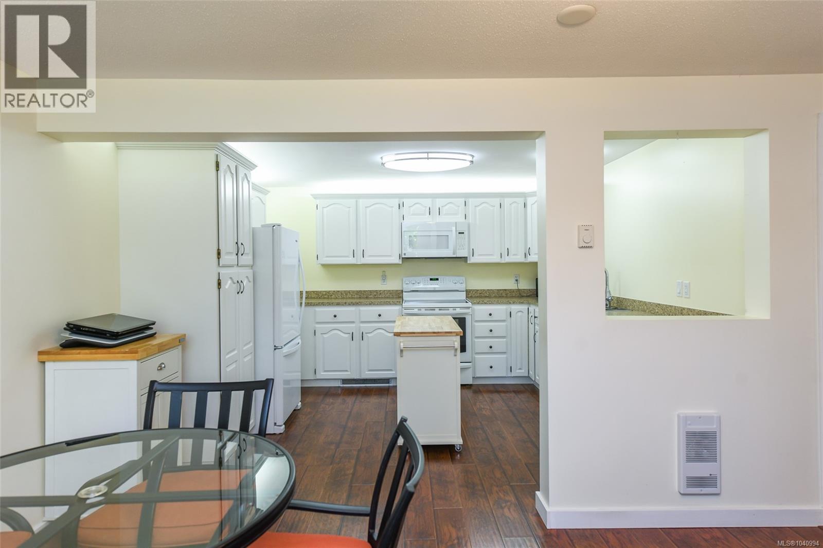 635 Pritchard Rd - 28