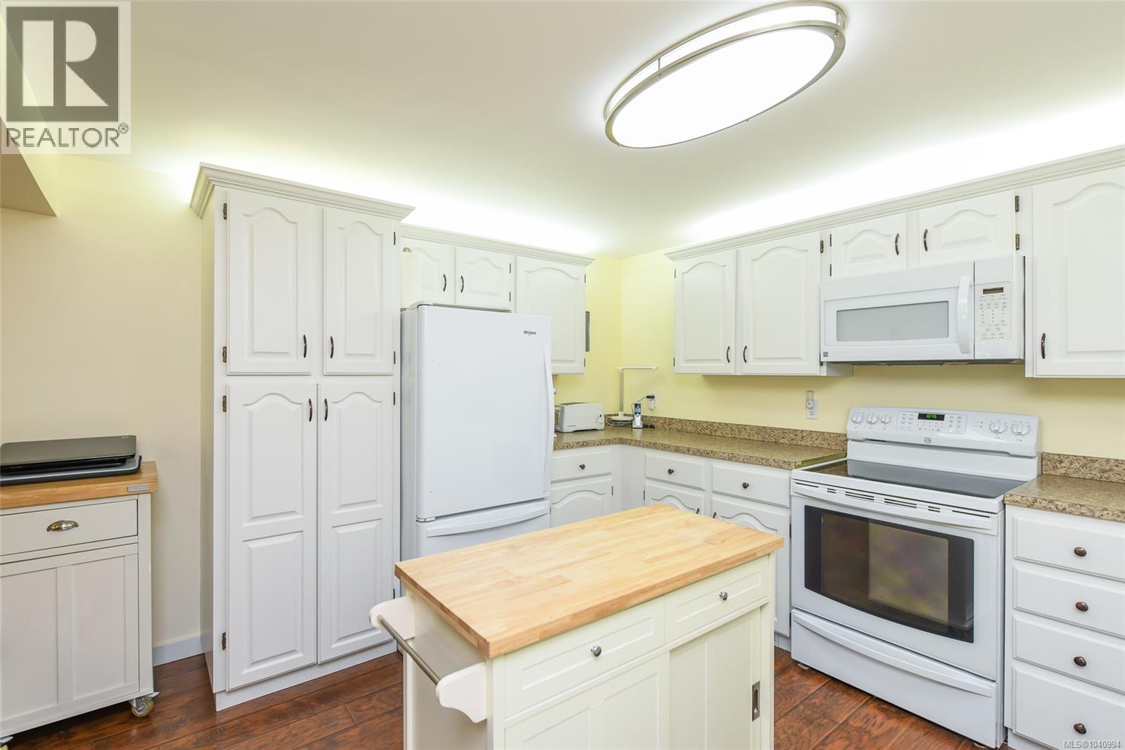 635 Pritchard Rd - 30