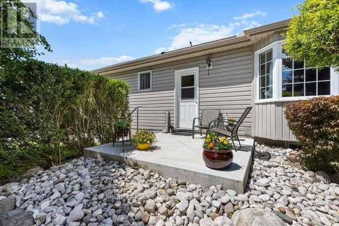 463 EXMOUTH CIRCLE - 27