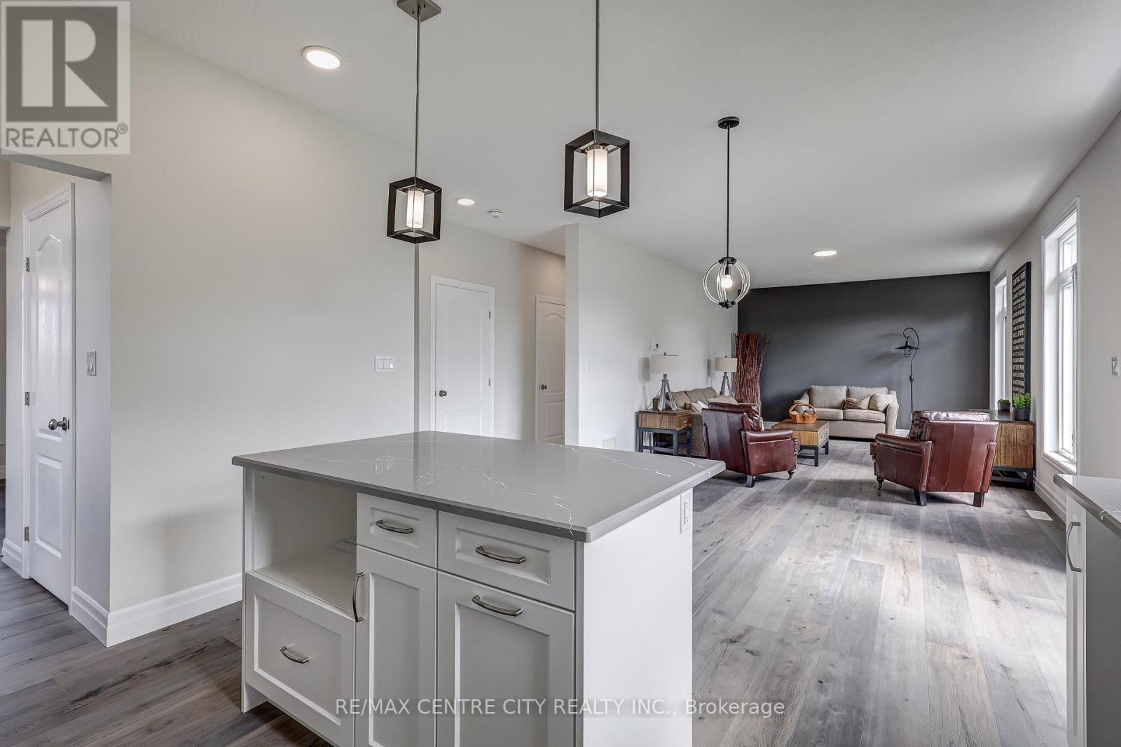 58 ASPEN PARKWAY - 18