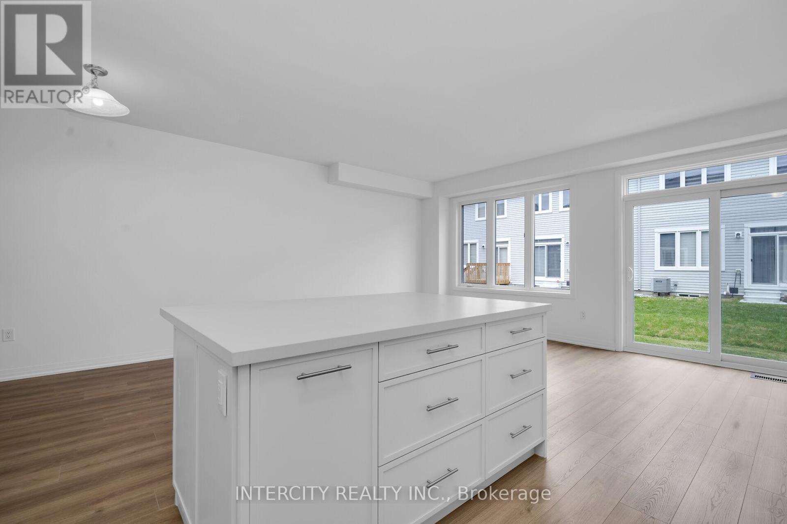 87 BROWN STREET - 10
