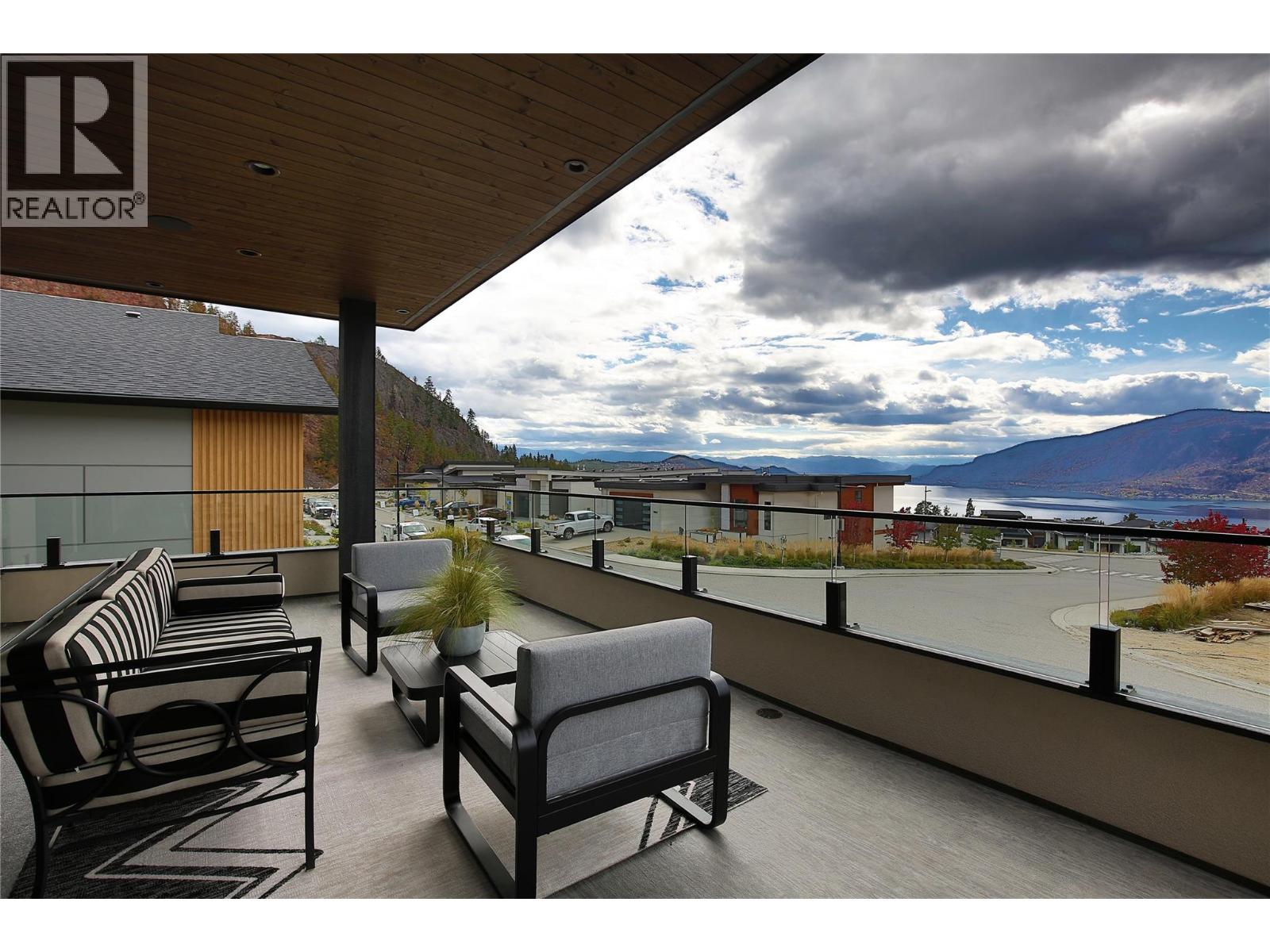  9839 Beacon Hill Crescent, Lake Country