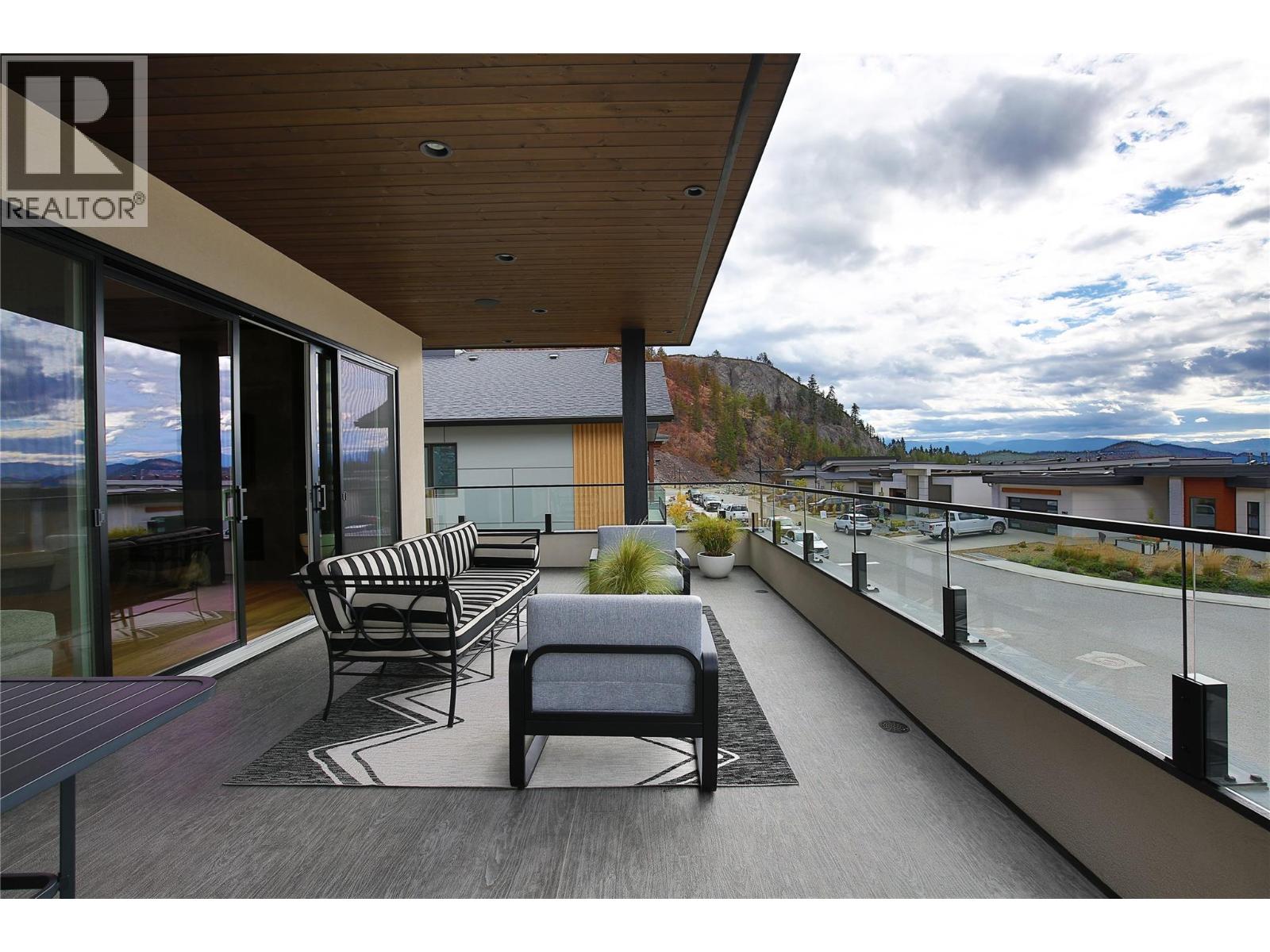  9839 Beacon Hill Crescent, Lake Country