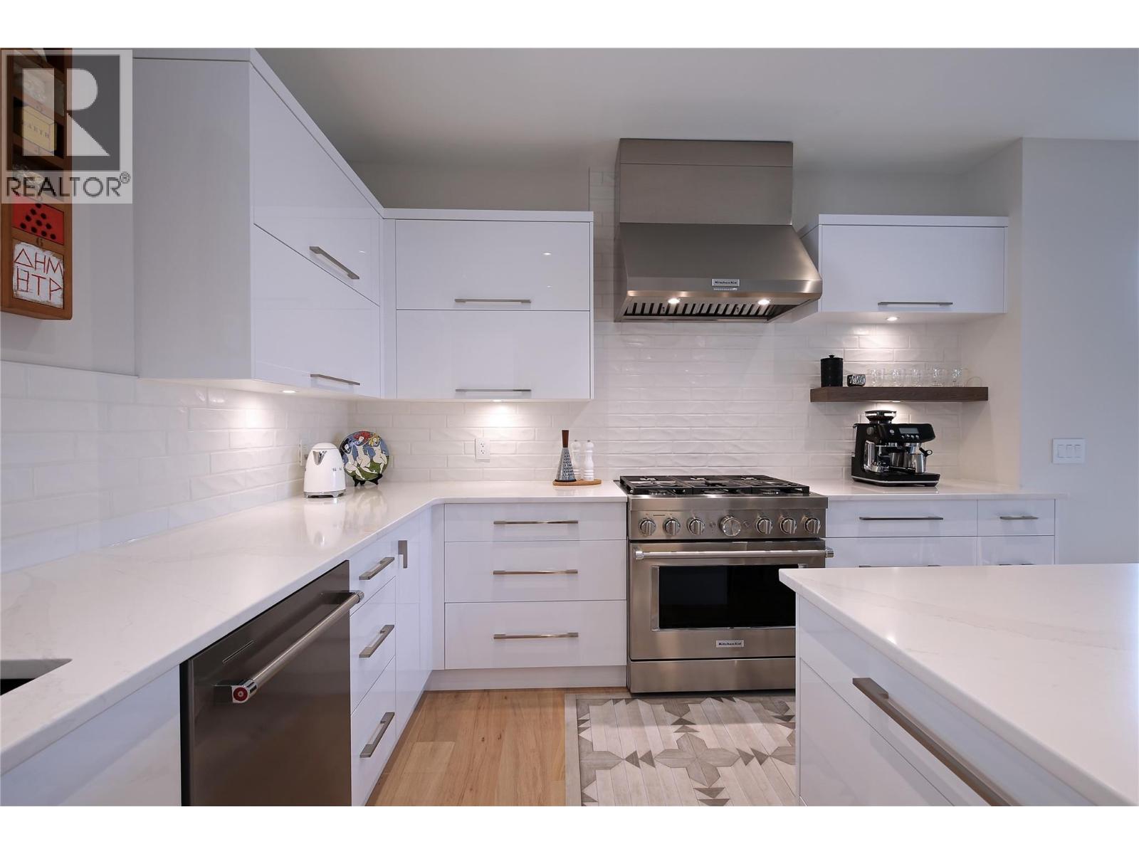  9839 Beacon Hill Crescent, Lake Country