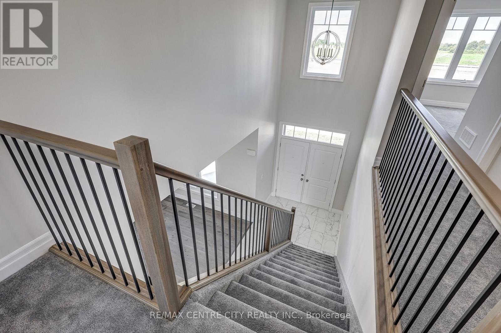 58 ASPEN PARKWAY - 24