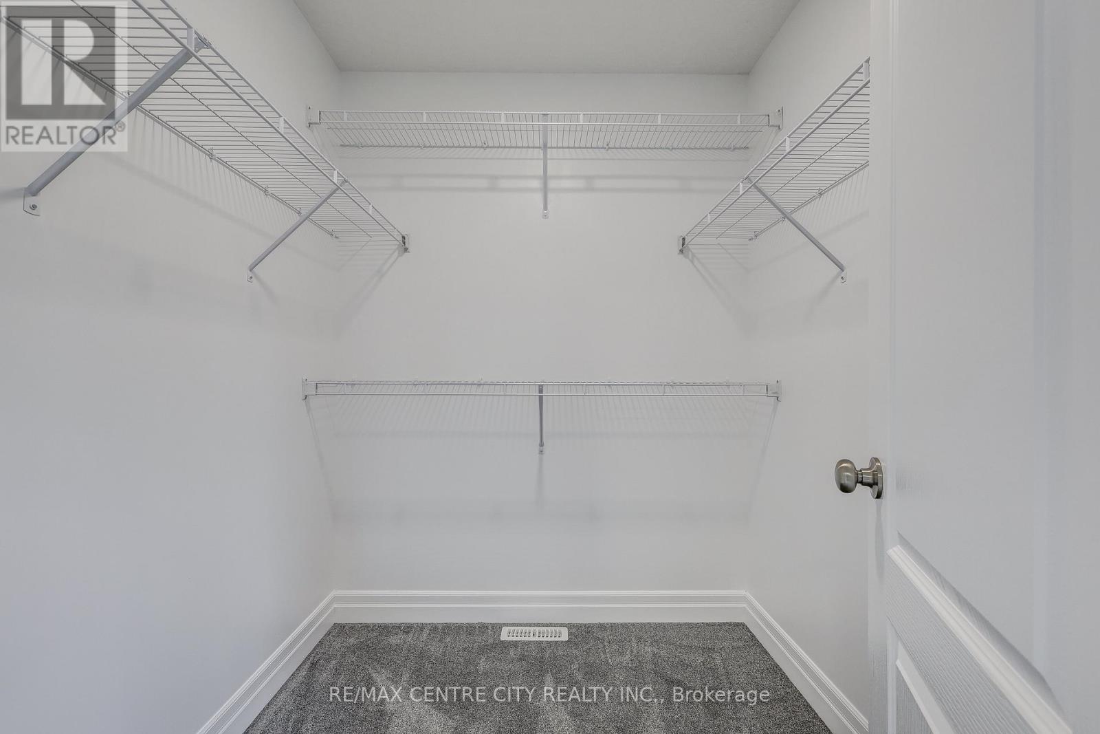 58 ASPEN PARKWAY - 29
