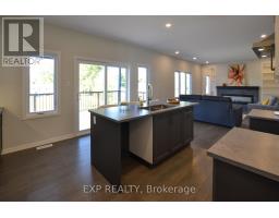 623 Montessor Crescent, Alfred And Plantagenet, ON  Photo 11