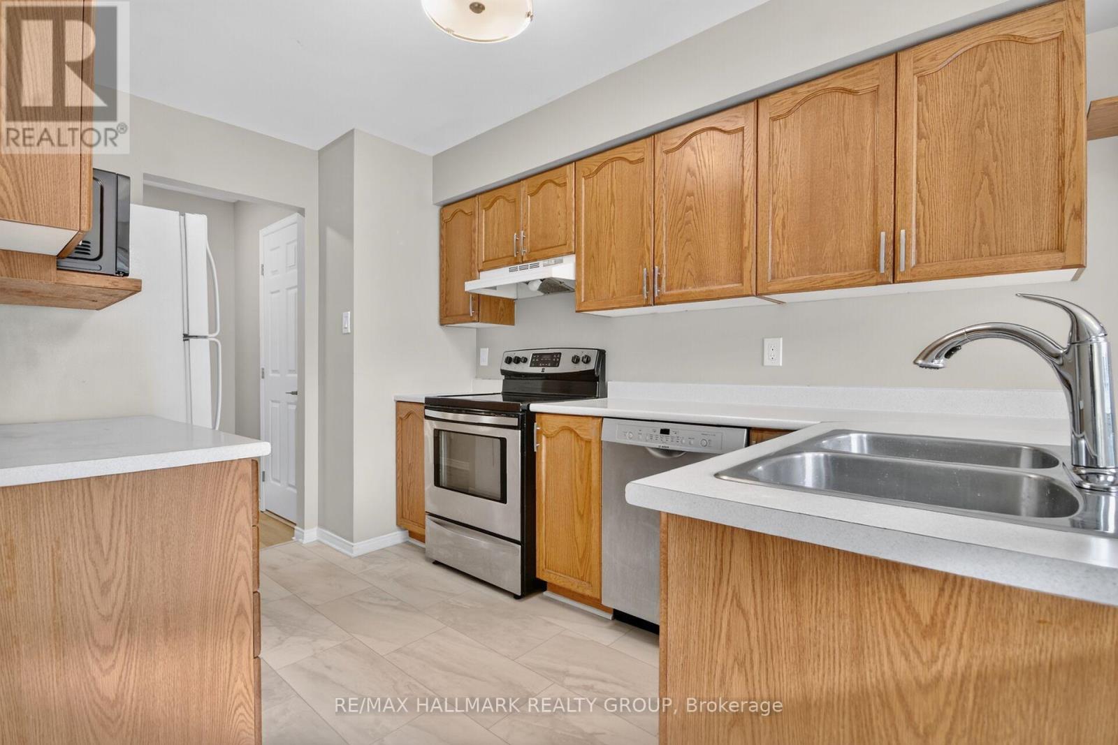 66 WOODGATE WAY - 14