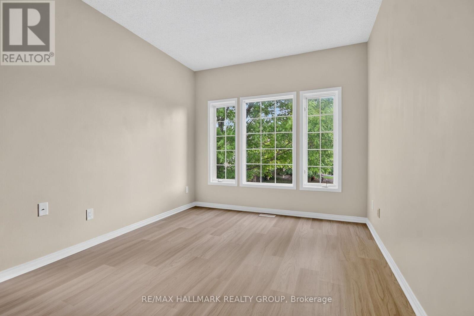 66 WOODGATE WAY - 19