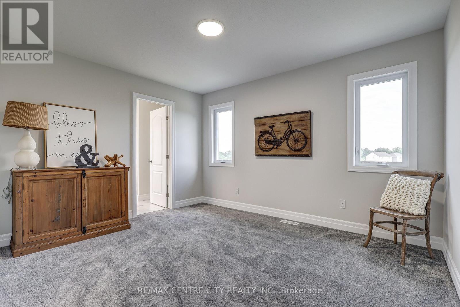 58 ASPEN PARKWAY - 37