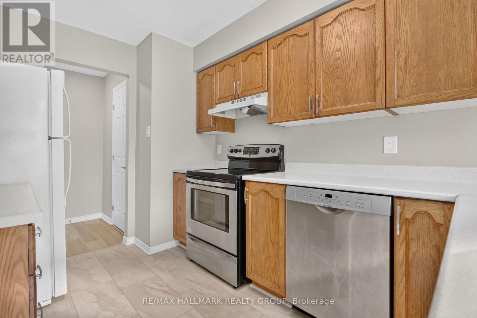 66 WOODGATE WAY - 13