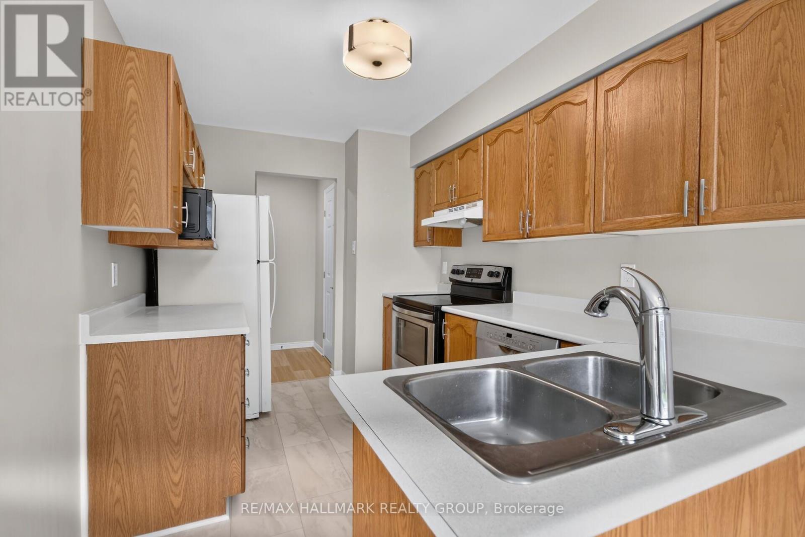 66 WOODGATE WAY - 11