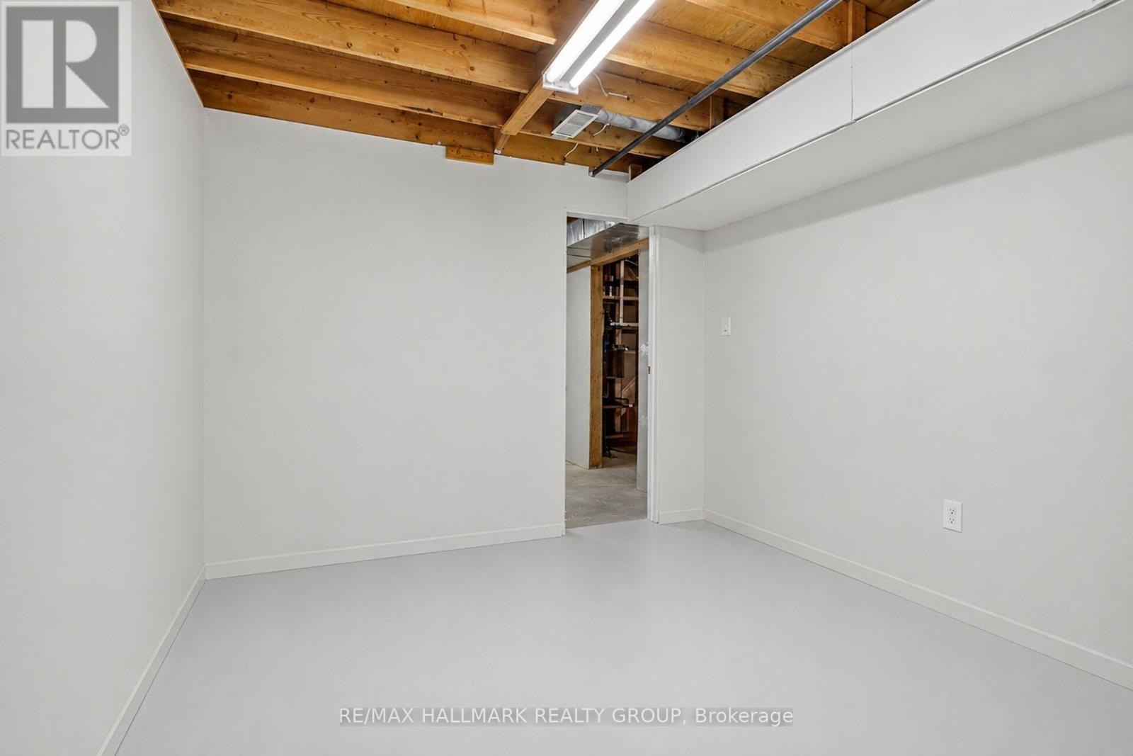 66 WOODGATE WAY - 39