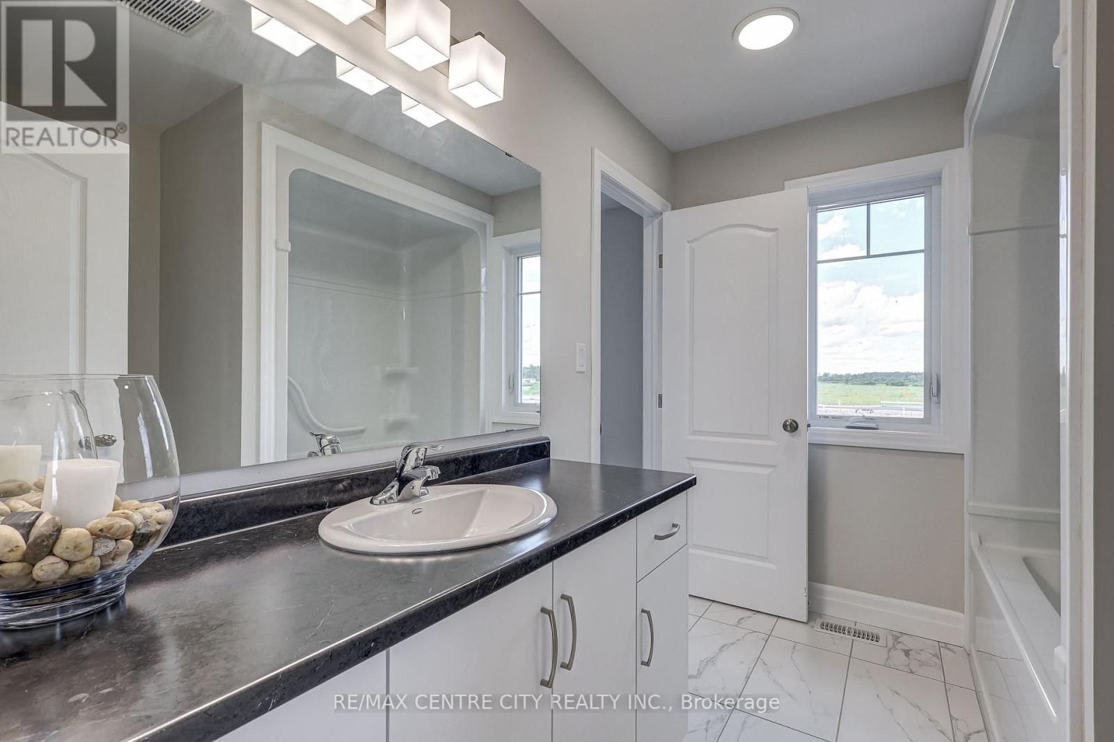 58 ASPEN PARKWAY - 39