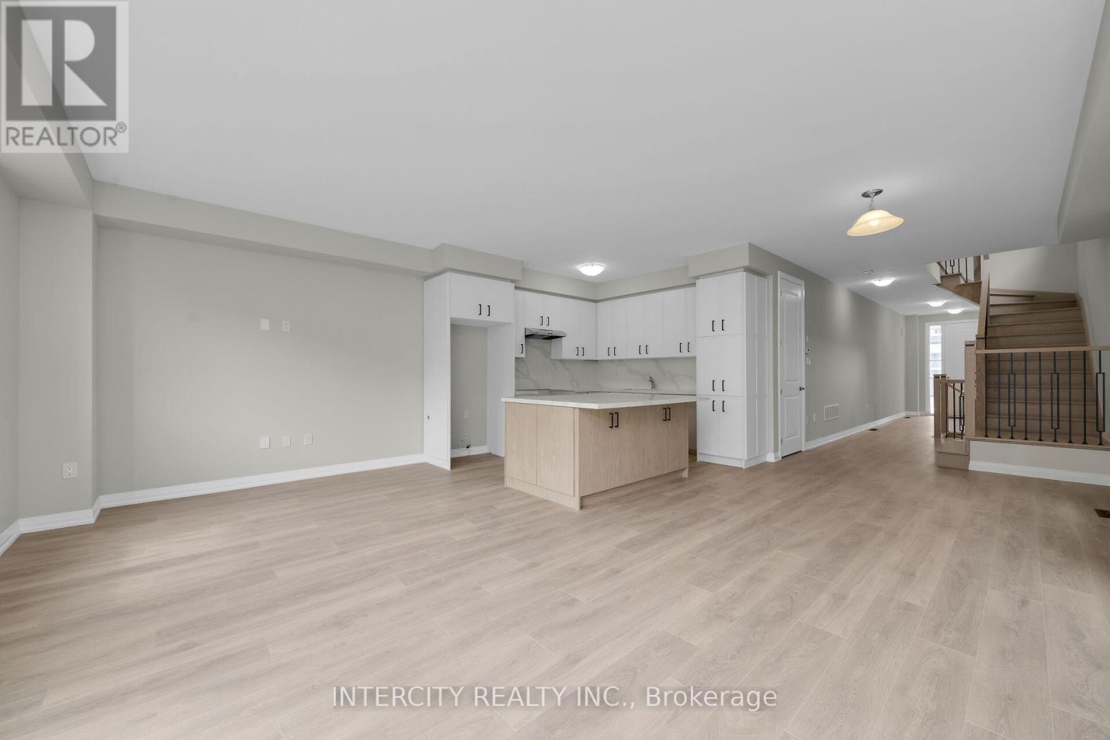 72 BROWN STREET - 6