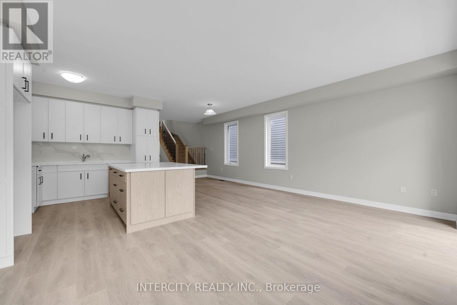 72 BROWN STREET - 7
