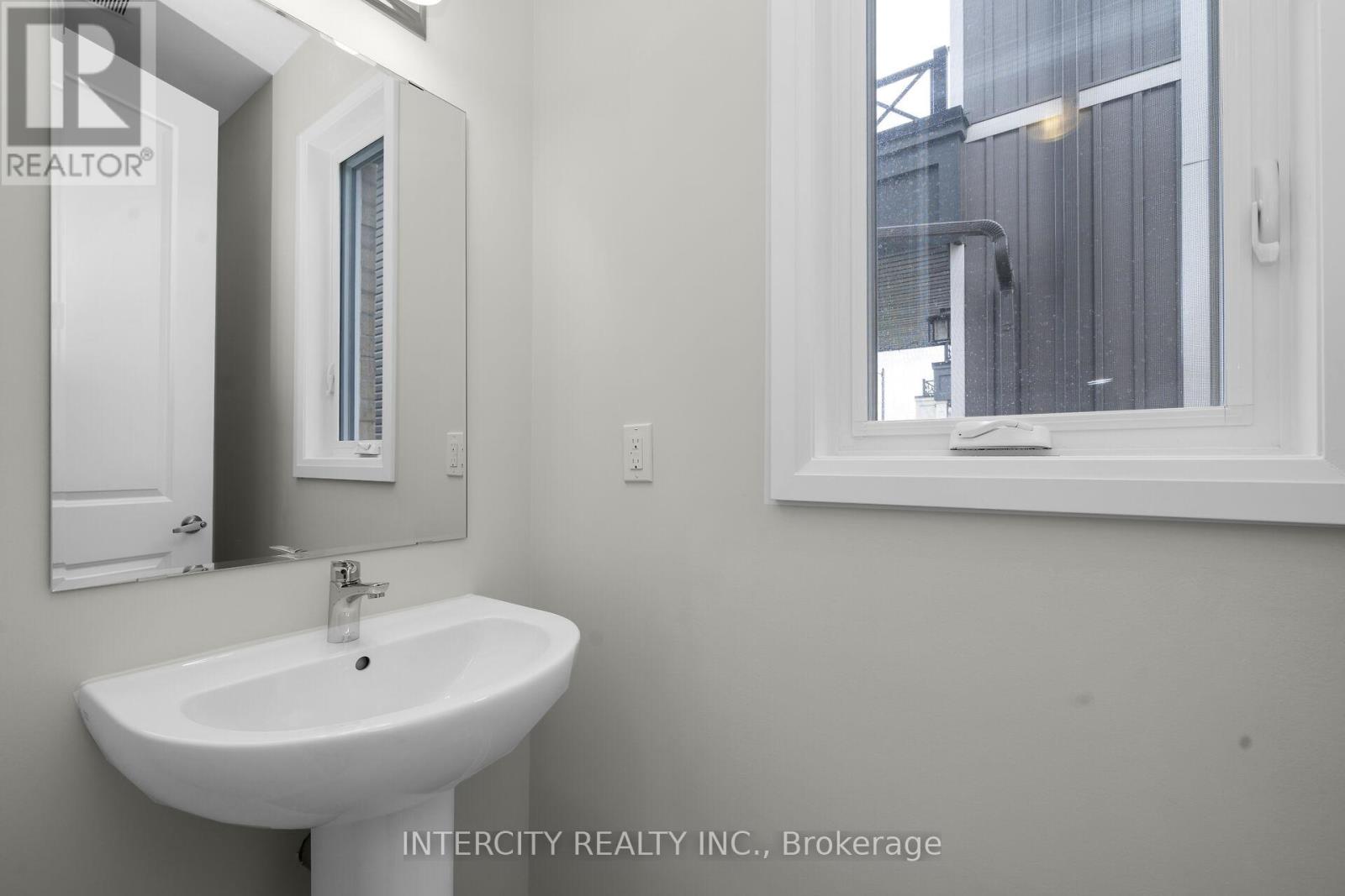 72 BROWN STREET - 12