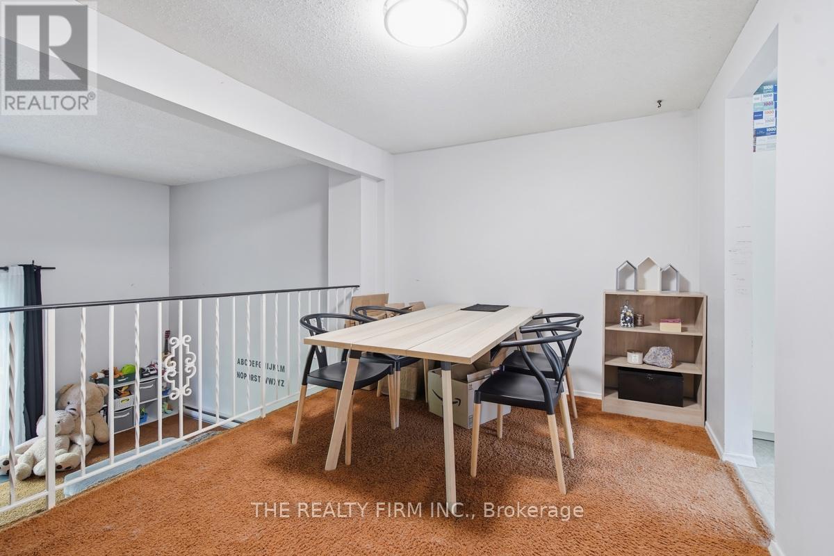 #32 159 SANDRINGHAM CRESCENT - 8