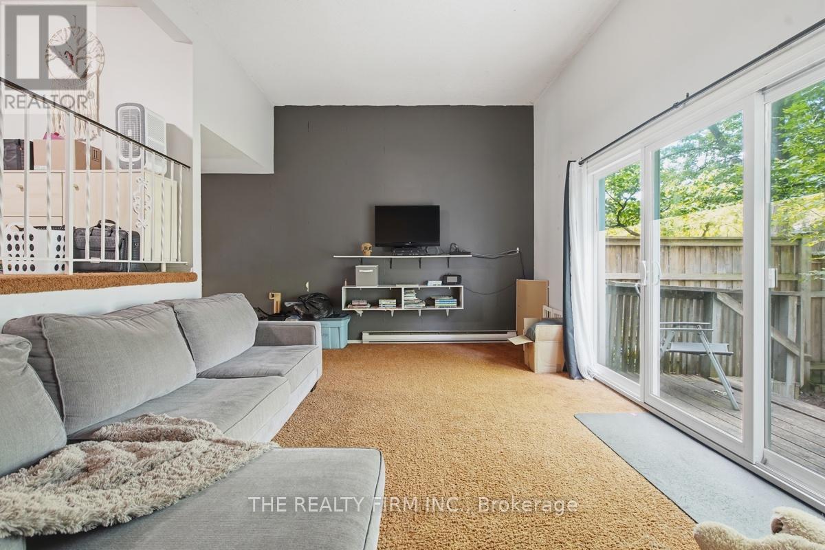 #32 159 SANDRINGHAM CRESCENT - 6