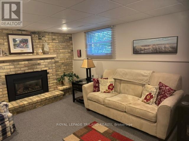 85 MCTAGGART CRESCENT - 18