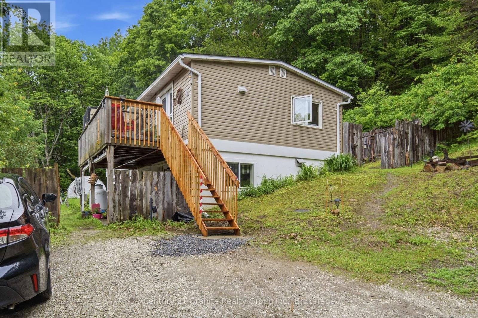 2427 NORTH SHORE ROAD - 17