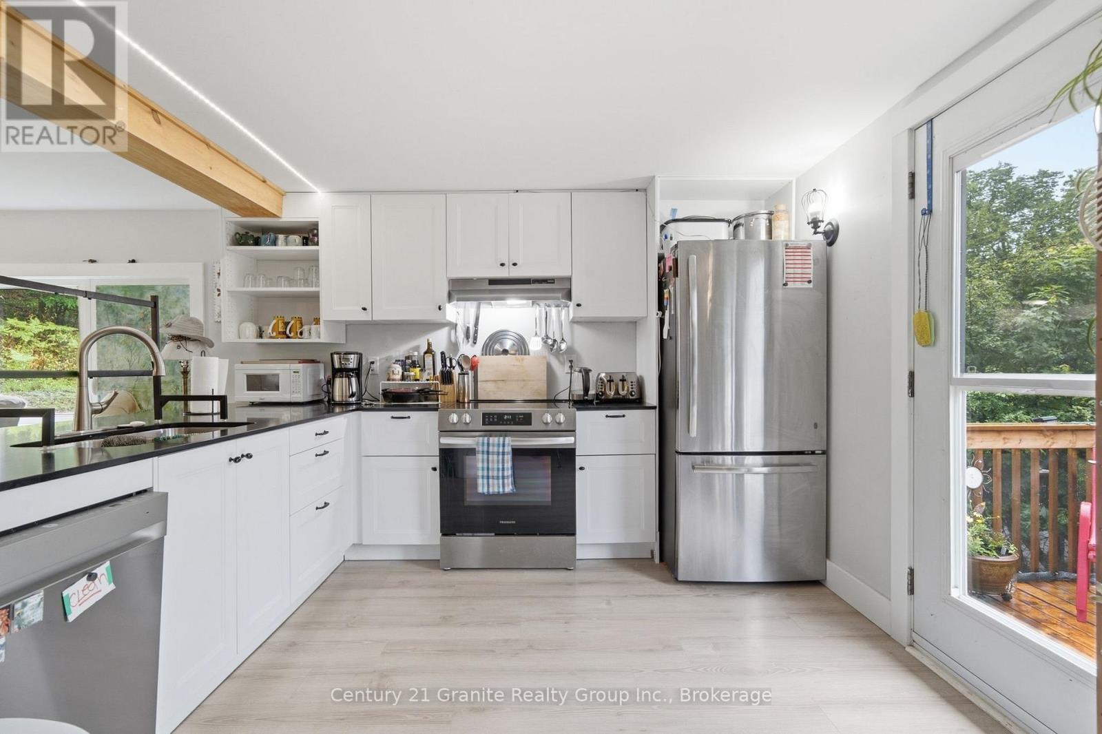 2427 NORTH SHORE ROAD - 20